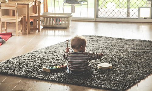 « J’accueille chez moi ! » : organiser les espaces, le matériel et les jouets